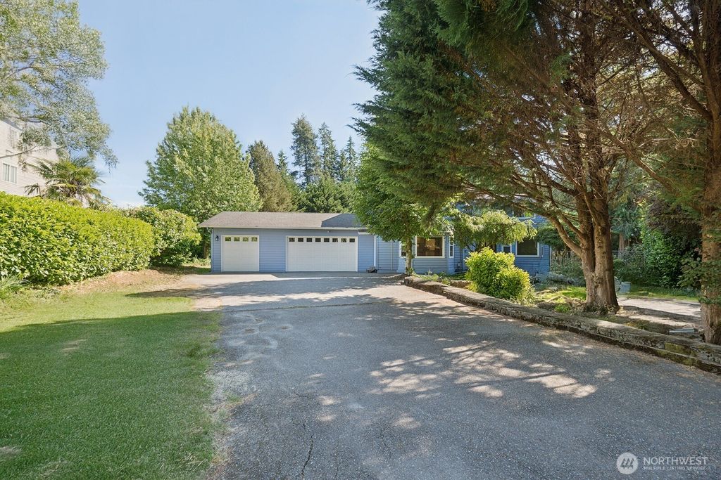 Photo of 3028 124th Street SE, Everett, WA 98208 (MLS # 2390234)