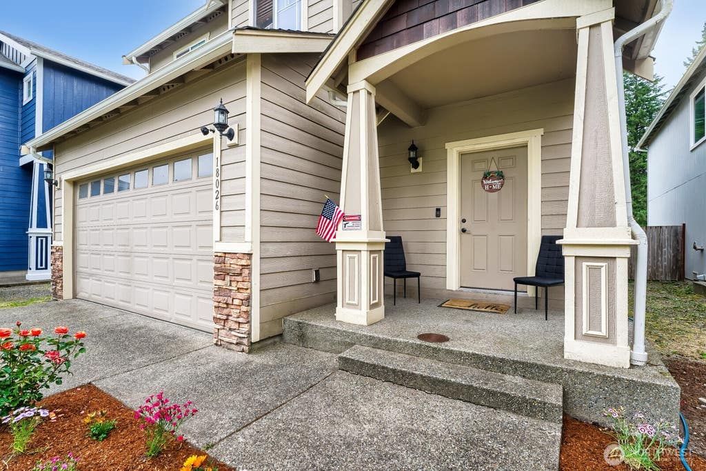 Photo of 18026 75th Avenue E, Puyallup, WA 98375 (MLS # 2546584)