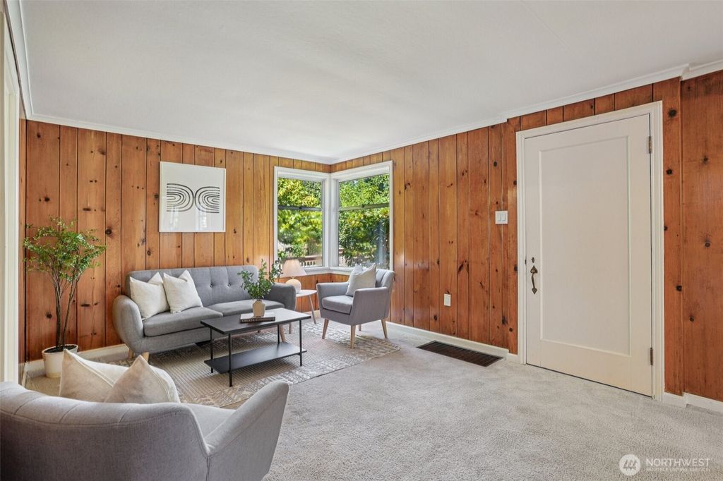 Photo of 11737 38th Avenue NE #C, Seattle, WA 98125 (MLS # 2408765)