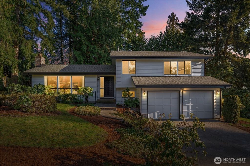 Photo of 5820 141st Place SE, Bellevue, WA 98006 (MLS # 2472357)