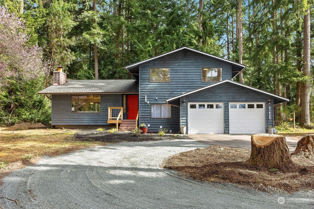 Photo of 21625 45th Avenue SE, Bothell, WA 98021 (MLS # 2214265)