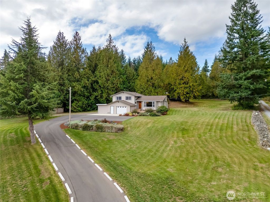 Photo of 16004 W Lake Goodwin Road, Stanwood, WA 98292 (MLS # 2442731)