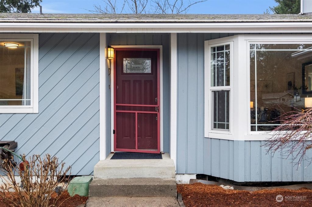 Photo of 3151 SW 339th Street, Federal Way, WA 98023 (MLS # 2193543)