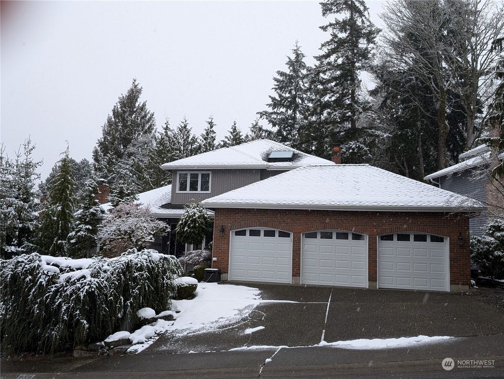 Photo of 8009 148th Avenue SE, Newcastle, WA 98059 (MLS # 2328573)
