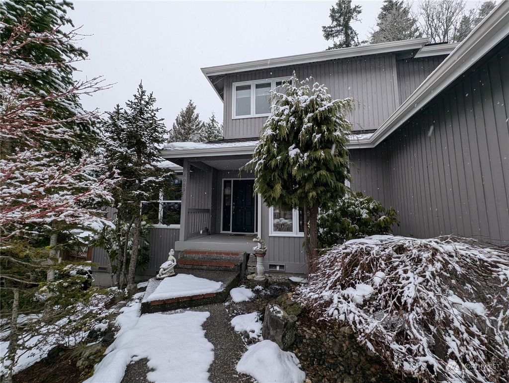 Photo of 8009 148th Avenue SE, Newcastle, WA 98059 (MLS # 2328573)