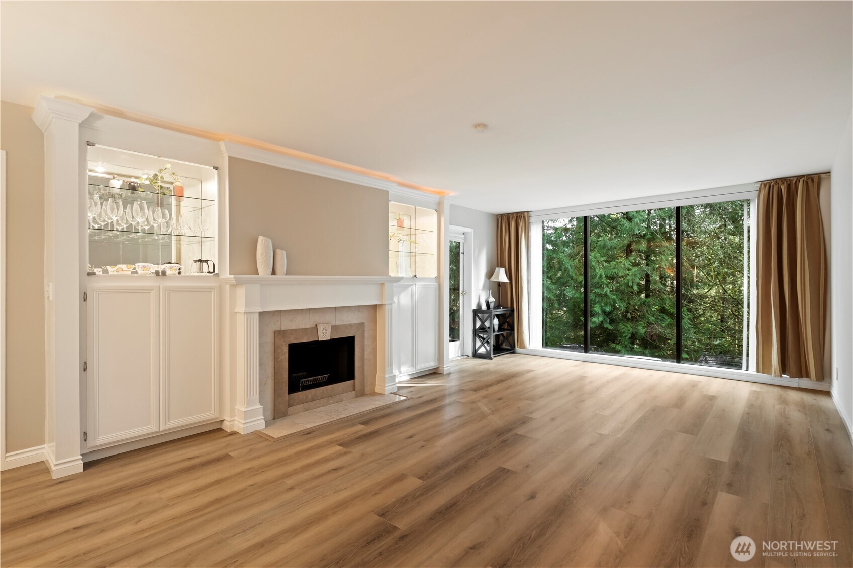 15512 Country Club Drive B14