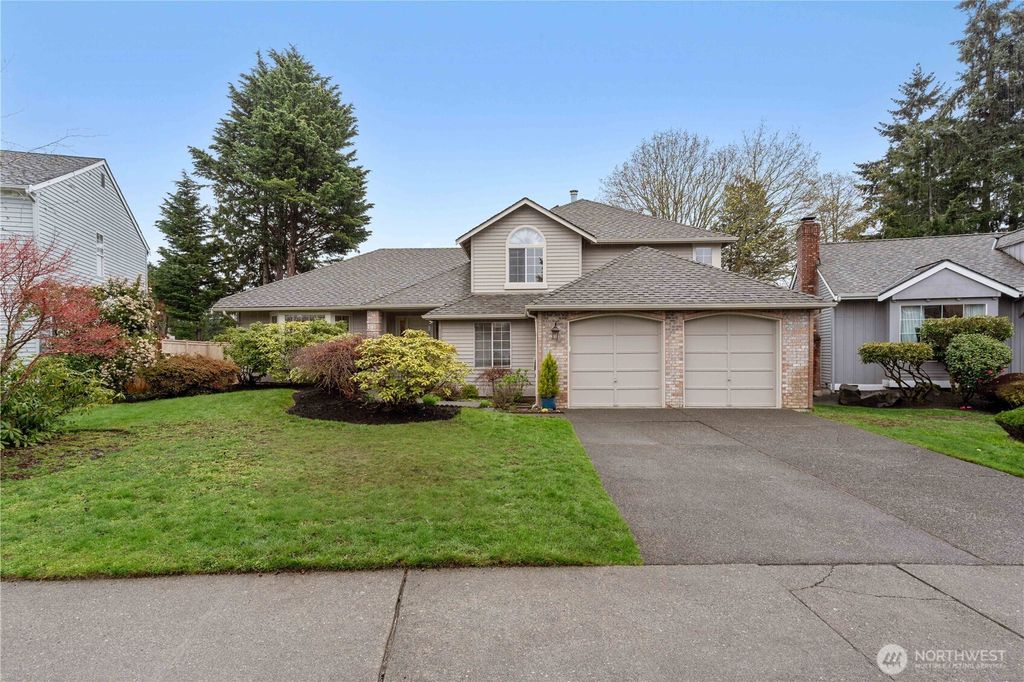 Photo of 1103 SW 334th Place, Federal Way, WA 98023 (MLS # 2503442)