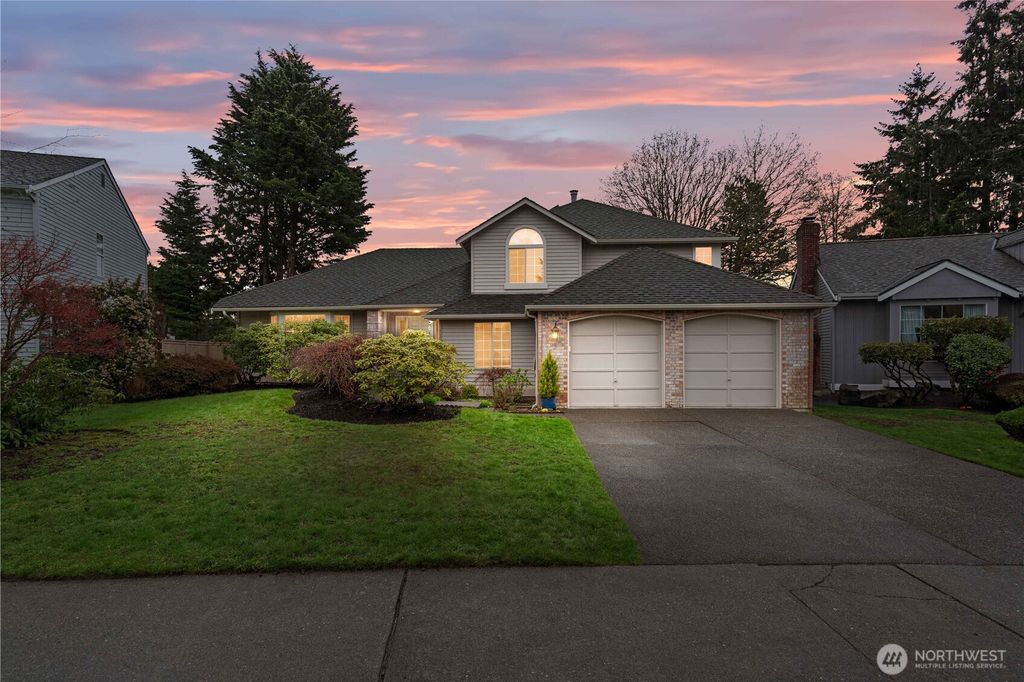 Photo of 1103 SW 334th Place, Federal Way, WA 98023 (MLS # 2503442)