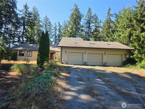 Photo of 15120 30th Avenue Ct E, Tacoma, WA 98446 (MLS # 2577980)