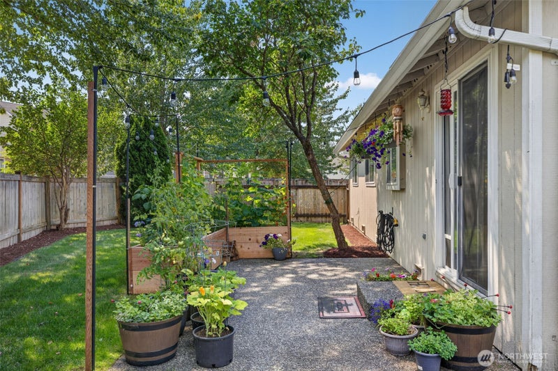 408 Amberwood Circle