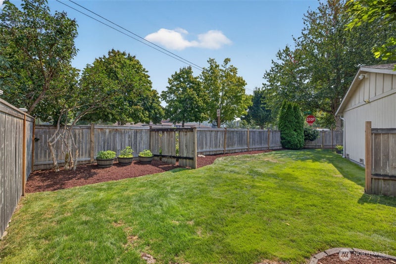 408 Amberwood Circle