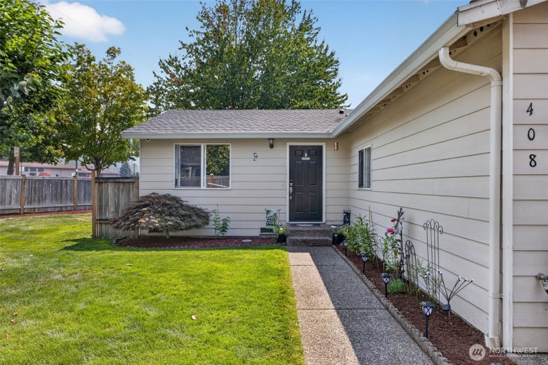408 Amberwood Circle