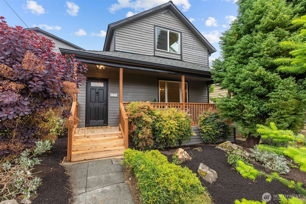 Photo of 4528 36th Avenue NE, Seattle, WA 98105 (MLS # 2384918)