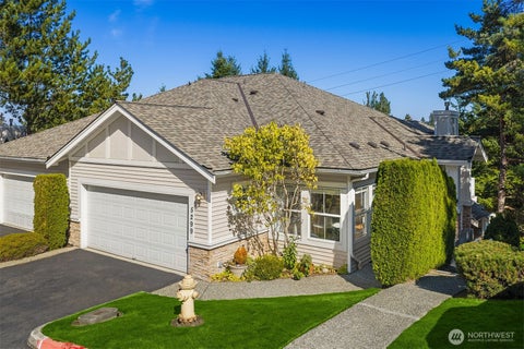 Photo of 5299 164th Avenue SE #6-2, Bellevue, WA 98006 (MLS # 2585781)