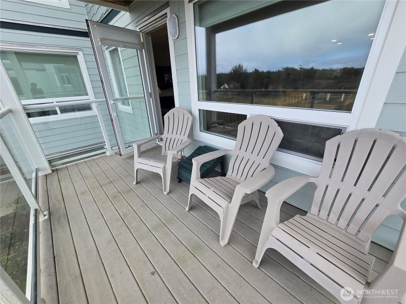 1600 W Ocean Avenue 1021