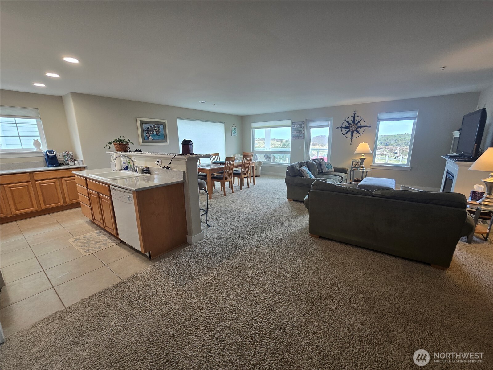 1600 W Ocean Avenue 1021