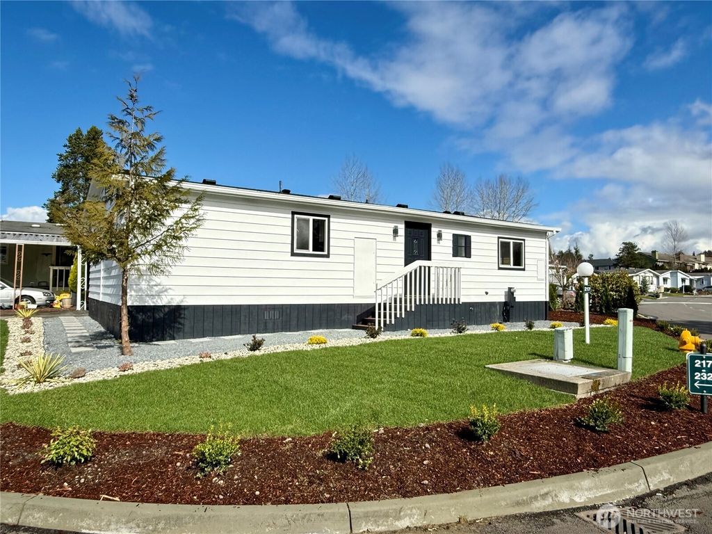 Photo of 5900 64th Street NE #217, Marysville, WA 98270 (MLS # 2490777)