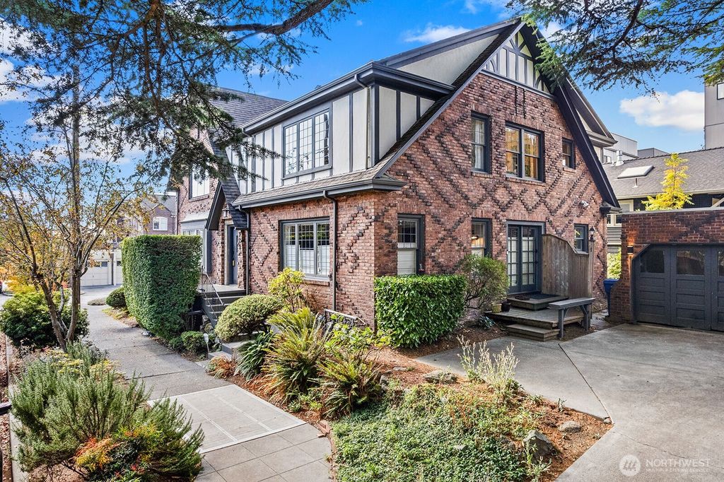 Photo of 4903 Linden Avenue N #3, Seattle, WA 98103 (MLS # 2437097)