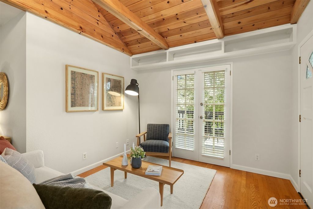 Photo of 3707 SW Juneau Street, Seattle, WA 98126 (MLS # 2501634)