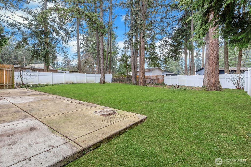 Photo of 19914 69th Avenue Ct E, Spanaway, WA 98387 (MLS # 2472831)