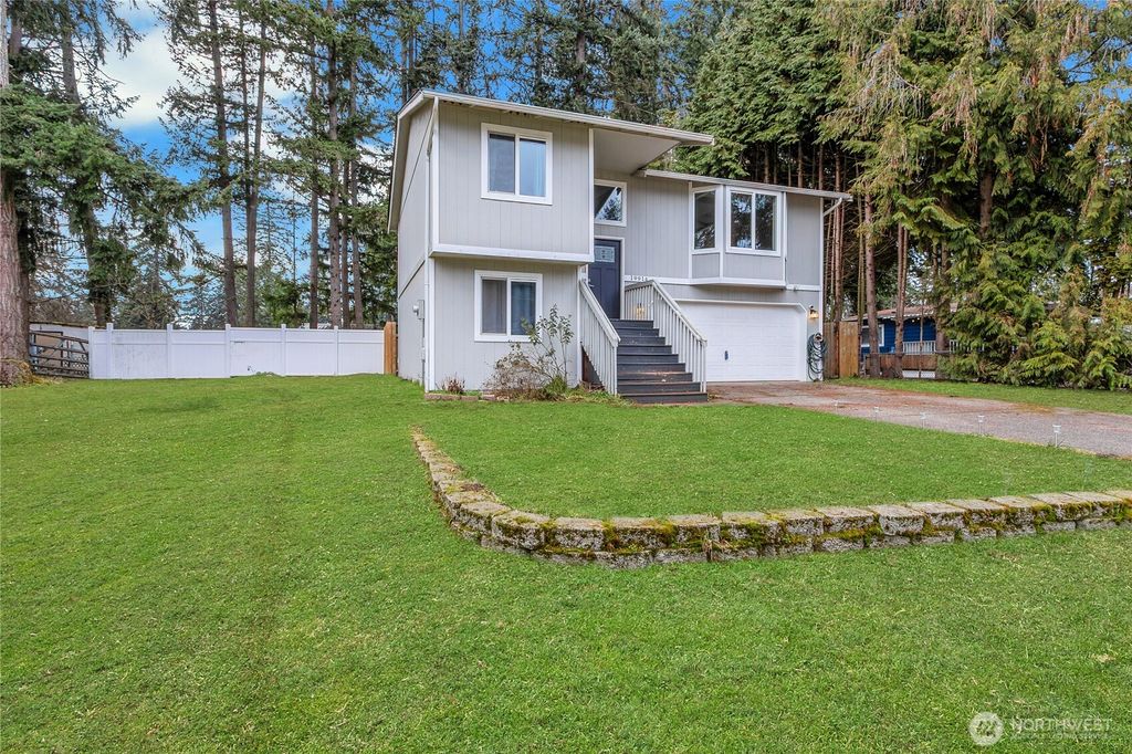 Photo of 19914 69th Avenue Ct E, Spanaway, WA 98387 (MLS # 2472831)