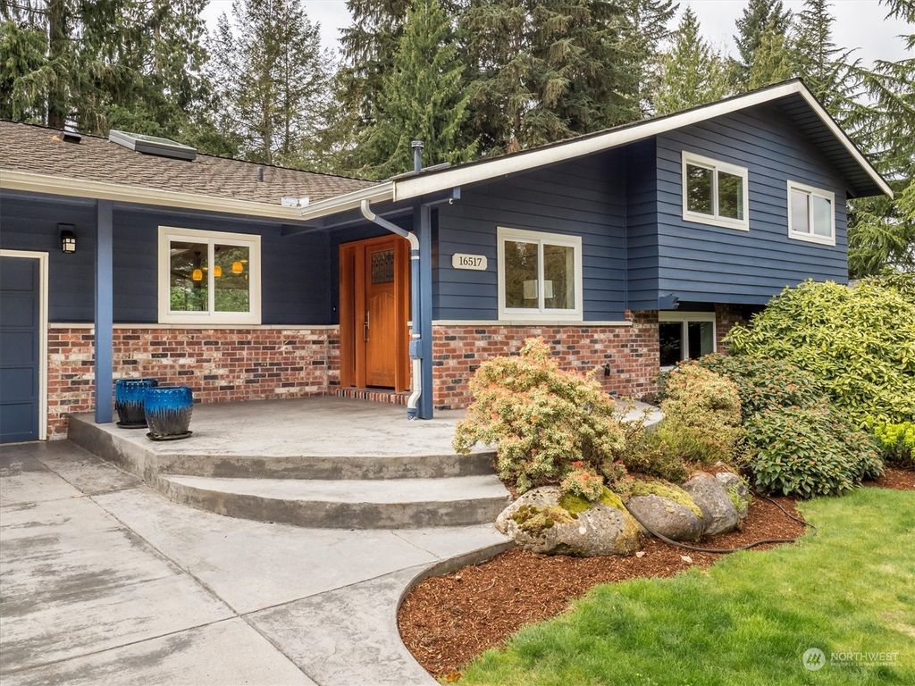 Photo of 16517 SE 21st Place, Bellevue, WA 98008 (MLS # 2057621)