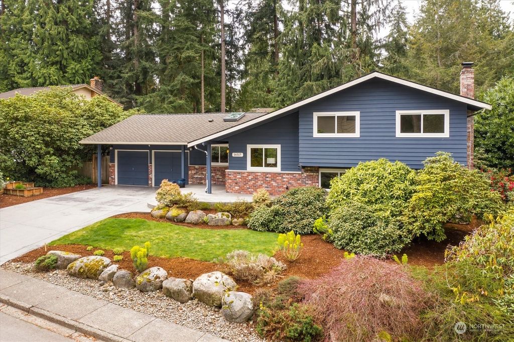 Photo of 16517 SE 21st Place, Bellevue, WA 98008 (MLS # 2057621)