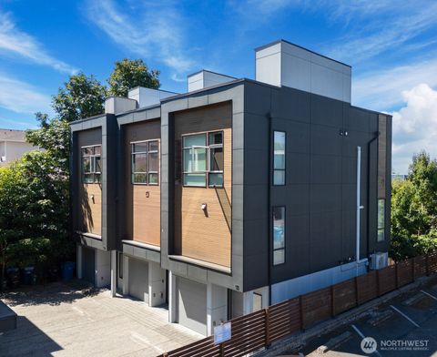 Photo of 123 20th Avenue, Seattle, WA 98122 (MLS # 2443495)