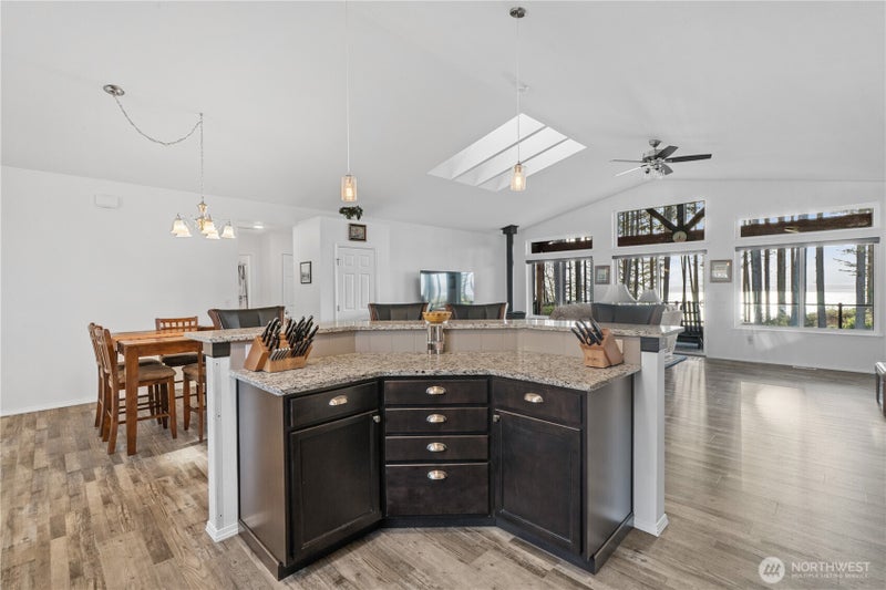 47 Willapa Sands Lane