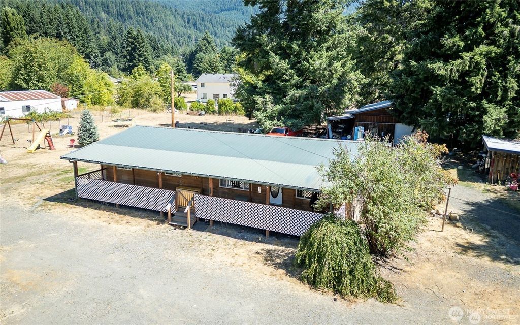 Photo of 142 Gharet Rd. Rd, Randle, WA 98377 (MLS # 2447070)