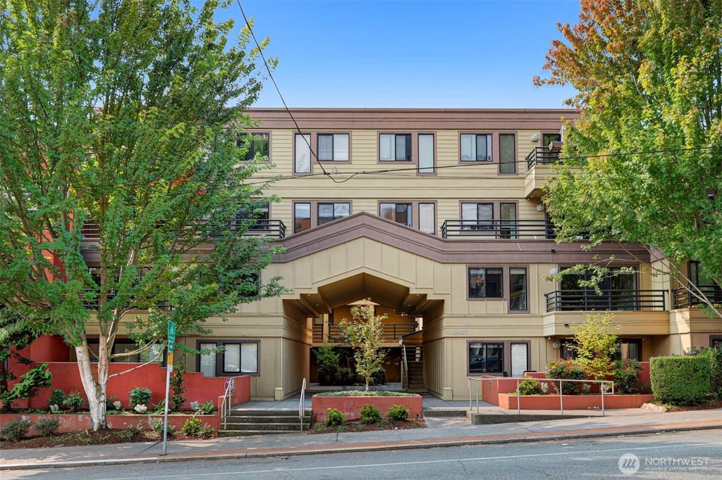 Photo of 3401 Wallingford Avenue N #403, Seattle, WA 98103 (MLS # 2431498)