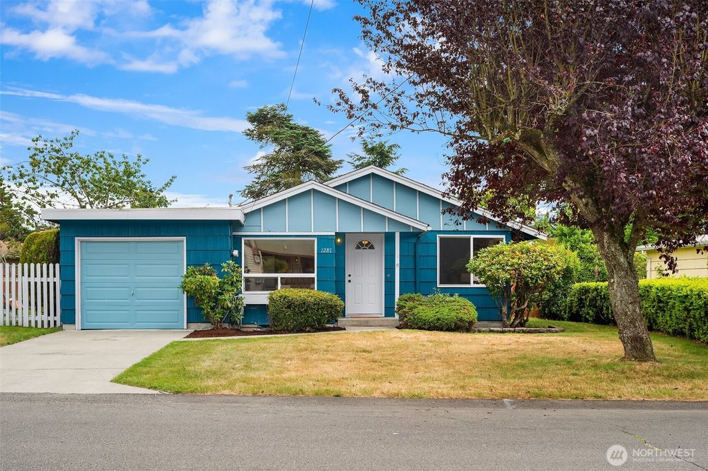 Photo of 1281 S 315th Street, Federal Way, WA 98003 (MLS # 2396528)