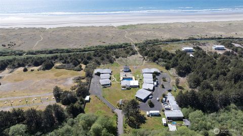 Photo of 3009 SR 109, Copalis Beach, WA 98535 (MLS # 2552382)