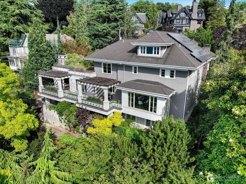 Photo of 1065 Summit Avenue E, Seattle, WA 98102 (MLS # 2443693)