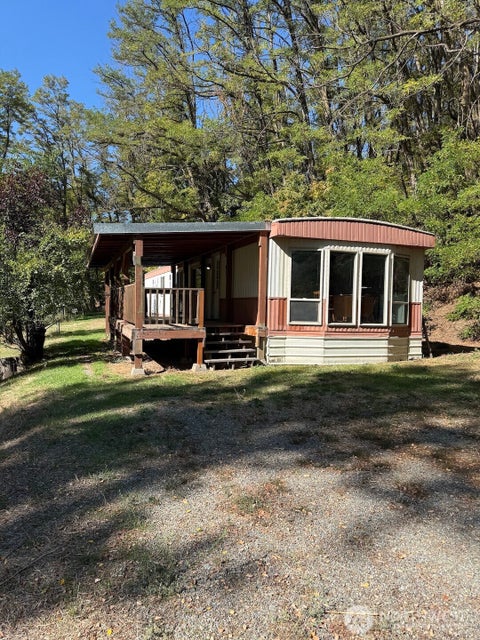 Photo of 5030 Lemon Avenue #A, Hunters, WA 99137 (MLS # 2588066)