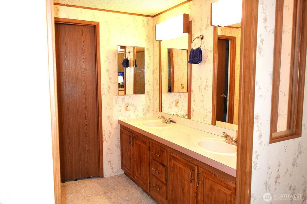 listing image 9362993863798871606