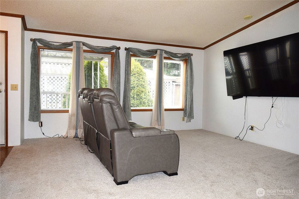 listing image 9364336637720889956