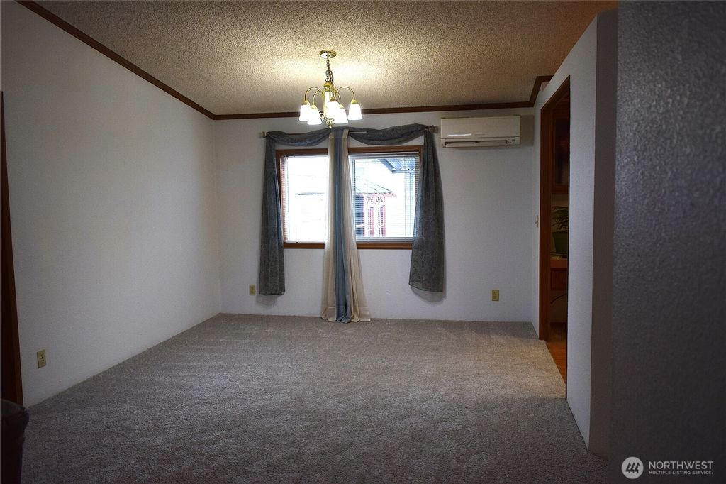 listing image 9363707206439421313