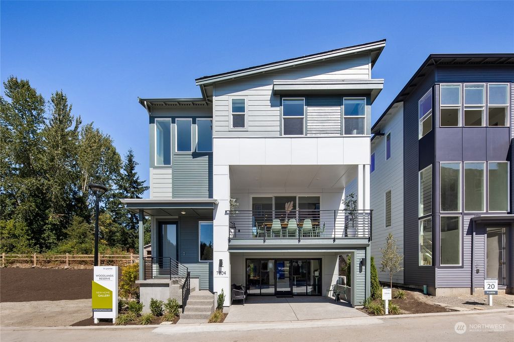 Photo of 12213 78th Way NE, Kirkland, WA 98034 (MLS # 2050410)
