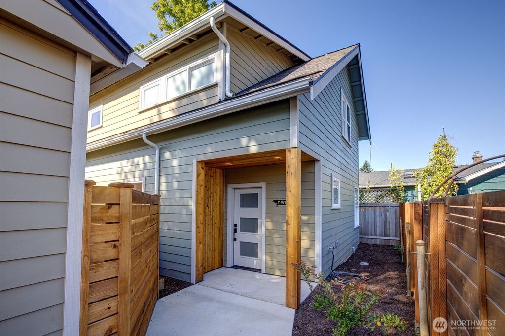 Photo of 4514 S Dawson Street, Seattle, WA 98118 (MLS # 2437931)