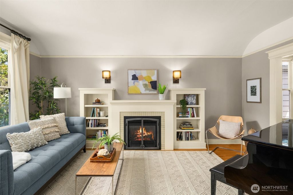 Photo of 2146 4th Avenue W, Seattle, WA 98119 (MLS # 2421814)