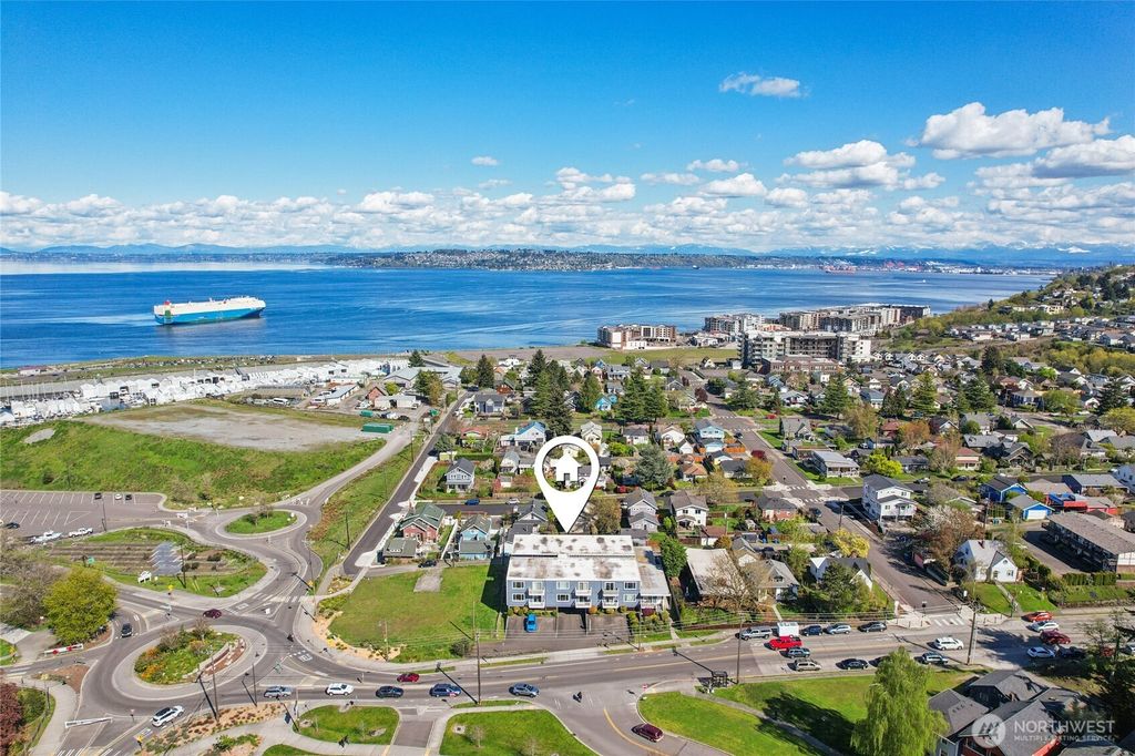 Photo of 5321 N Pearl Street #206, Tacoma, WA 98407 (MLS # 2509097)