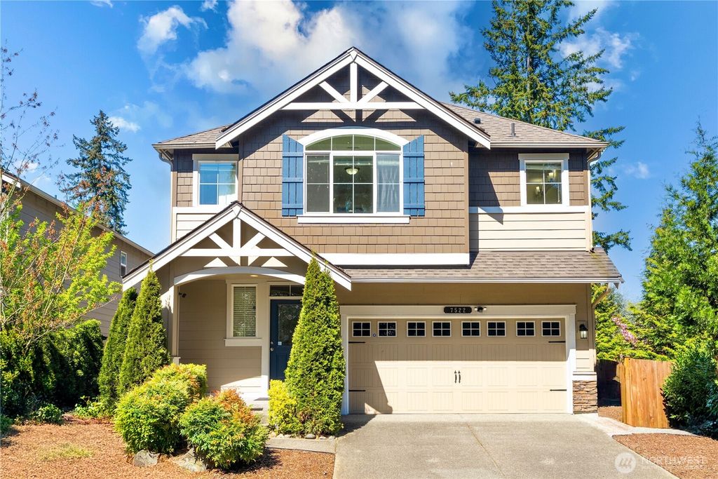 Photo of 7522 NE 166th Street, Kenmore, WA 98028 (MLS # 2361285)