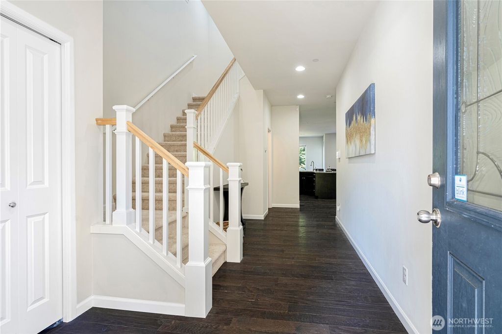 Photo of 7522 NE 166th Street, Kenmore, WA 98028 (MLS # 2361285)