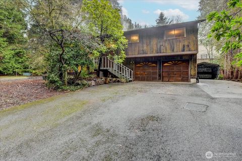Photo of 22905 35th Avenue SE, Bothell, WA 98021 (MLS # 2499943)