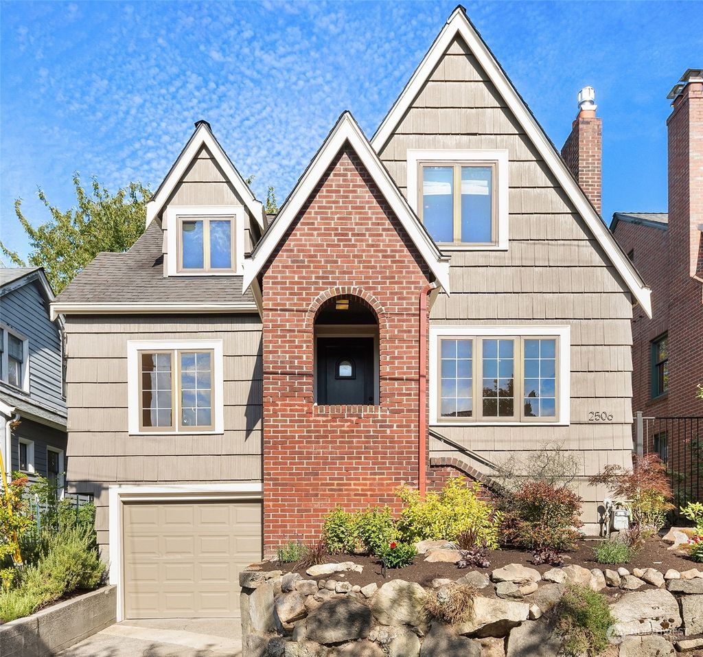 Photo of 2506 Nob Hill Avenue N, Seattle, WA 98109 (MLS # 2145265)