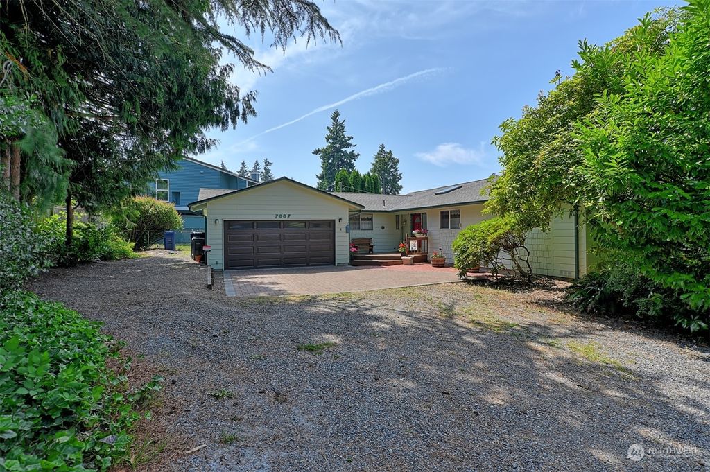 Photo of 7007 48th Avenue W, Mukilteo, WA 98275 (MLS # 2136733)