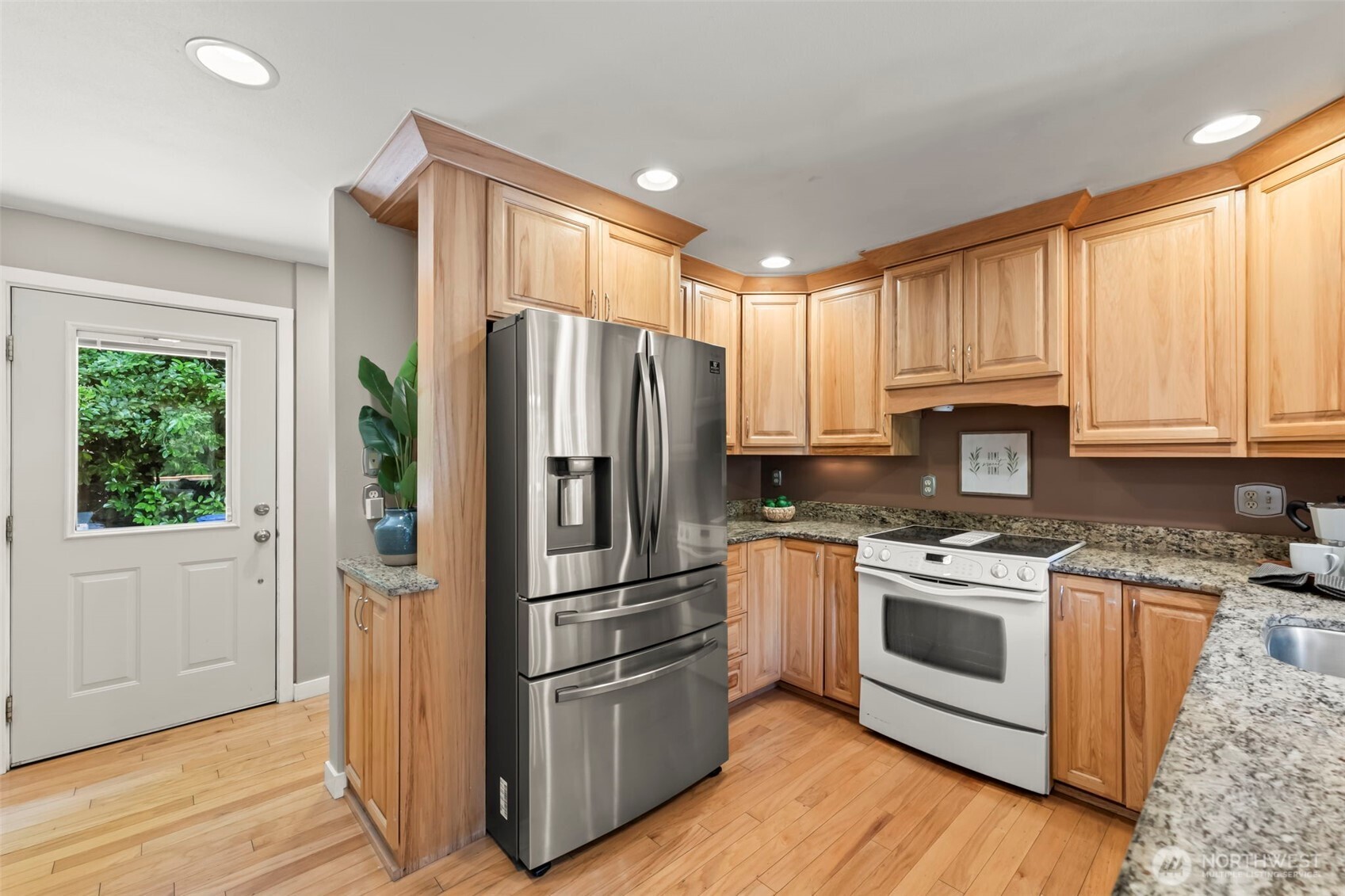 12170 Viewcrest Place NE