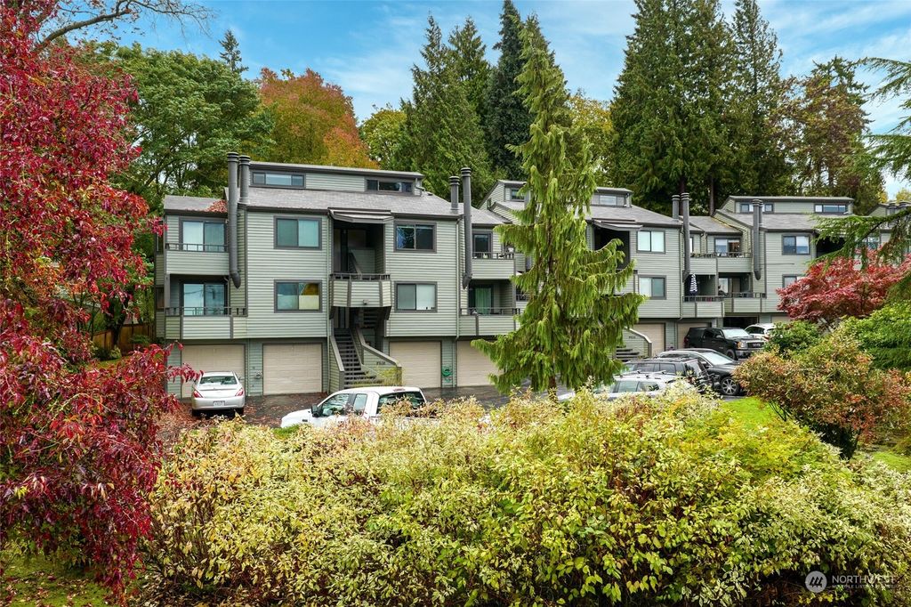 Photo of 7016 116th Avenue NE #D, Kirkland, WA 98033 (MLS # 2177374)