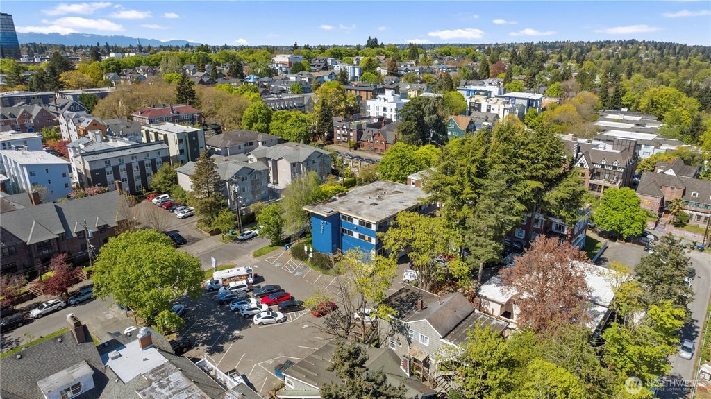 Photo of 4626 21st Avenue NE, Seattle, WA 98105 (MLS # 2556646)